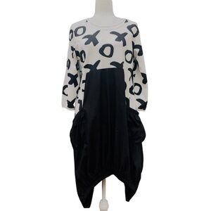 Snapdragon & Twig Tulip Silhouette Cotton Blend  Lagenlook Dress Art to Wear